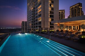 Outdoor pool -  Palace Dubai Creek Harbour (Dubai)