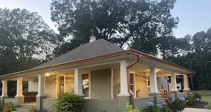 Welcome to The Southern
A warm retreat that you will not want to leave.