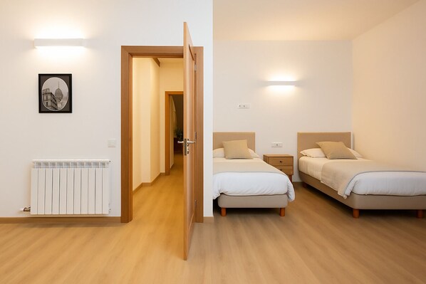 2 Schlafzimmer, Bügeleisen/Bügelbrett, Reisekinderbett, kostenloses WLAN