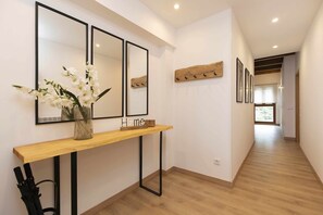 Interior - Sueños del Garmo by Bevalle (Panticosa)