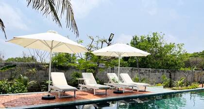 Hồ Lân Retreat - Beachfront Villa 4BRS with Private Pool