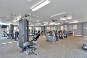 Fitness facility - 5 MINUTES TO MD ANDERSON HOSPITAL/NRG AND FREE PARKING (Houston)
