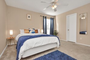 1 bedroom, desk, iron/ironing board, free WiFi - 5 MINUTES TO MD ANDERSON HOSPITAL/NRG AND FREE PARKING (Houston)