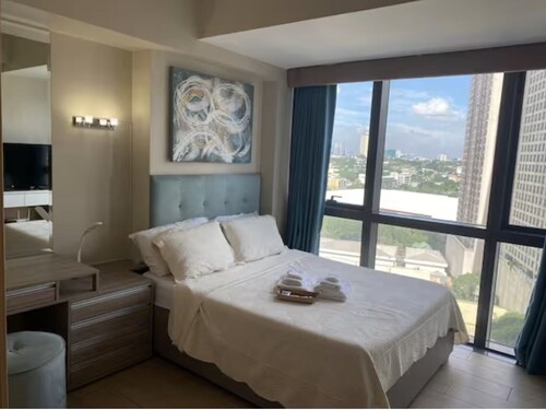 Studio in One Eastwood Avenue