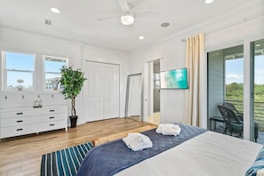 4 bedrooms, desk, iron/ironing board, travel cot