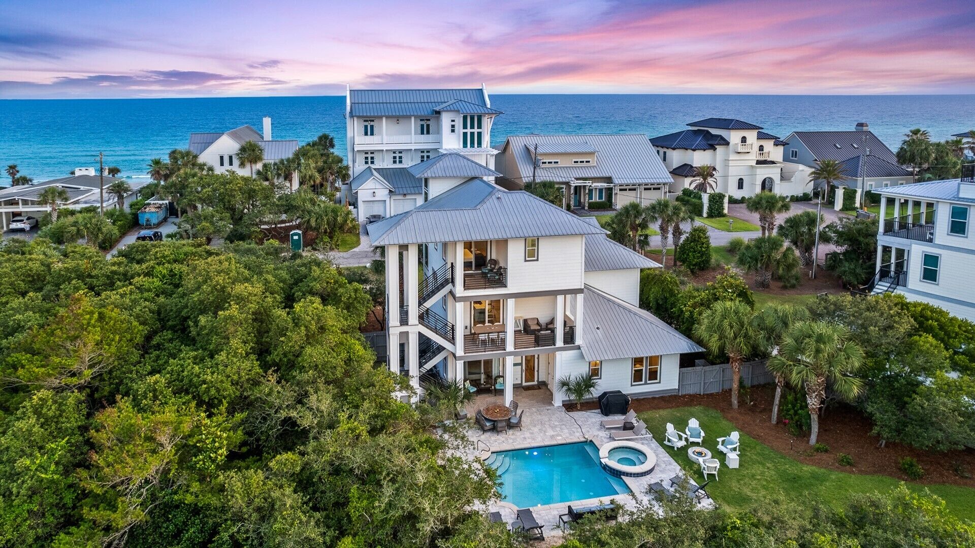 المنشأة من الخارج