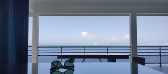 VILLA MATOANUI - Modern lagoon villa