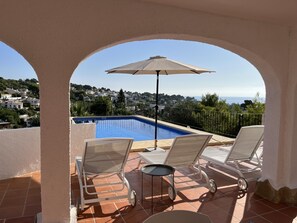 Pool - Meerblick, Apartment in Villa mit Terrasse, Garten, Pool und Kostenlosen Wlan (Benissa)