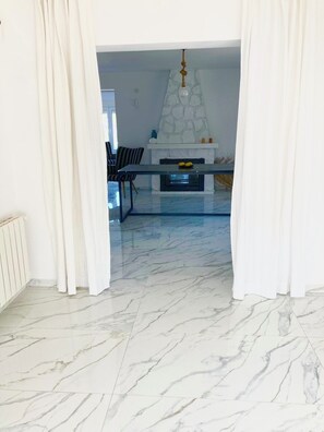 Interior - Meerblick, Apartment in Villa mit Terrasse, Garten, Pool und Kostenlosen Wlan (Benissa)