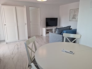 Interior - Meerblick, Apartment in Villa mit Terrasse, Garten, Pool und Kostenlosen Wlan (Benissa)