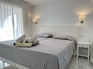 6 bedrooms, in-room safe, iron/ironing board, WiFi - Meerblick, Apartment in Villa mit Terrasse, Garten, Pool und Kostenlosen Wlan (Benissa)