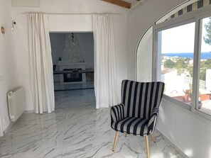 Interior - Meerblick, Apartment in Villa mit Terrasse, Garten, Pool und Kostenlosen Wlan (Benissa)