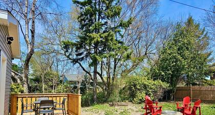 5 min to Agawa Train | Cozy Oasis w/Firepit & Deck