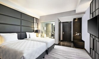 华丽双床房 | 客房内保险箱、免费 WiFi