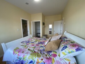 2 bedrooms, iron/ironing board, travel crib, free WiFi