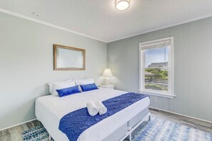 4 bedrooms, WiFi, bed sheets
