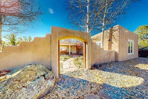 Property grounds - Dog-friendly home on 11 acres overlooking nt'l forest with fireplaces & patio (El Prado)