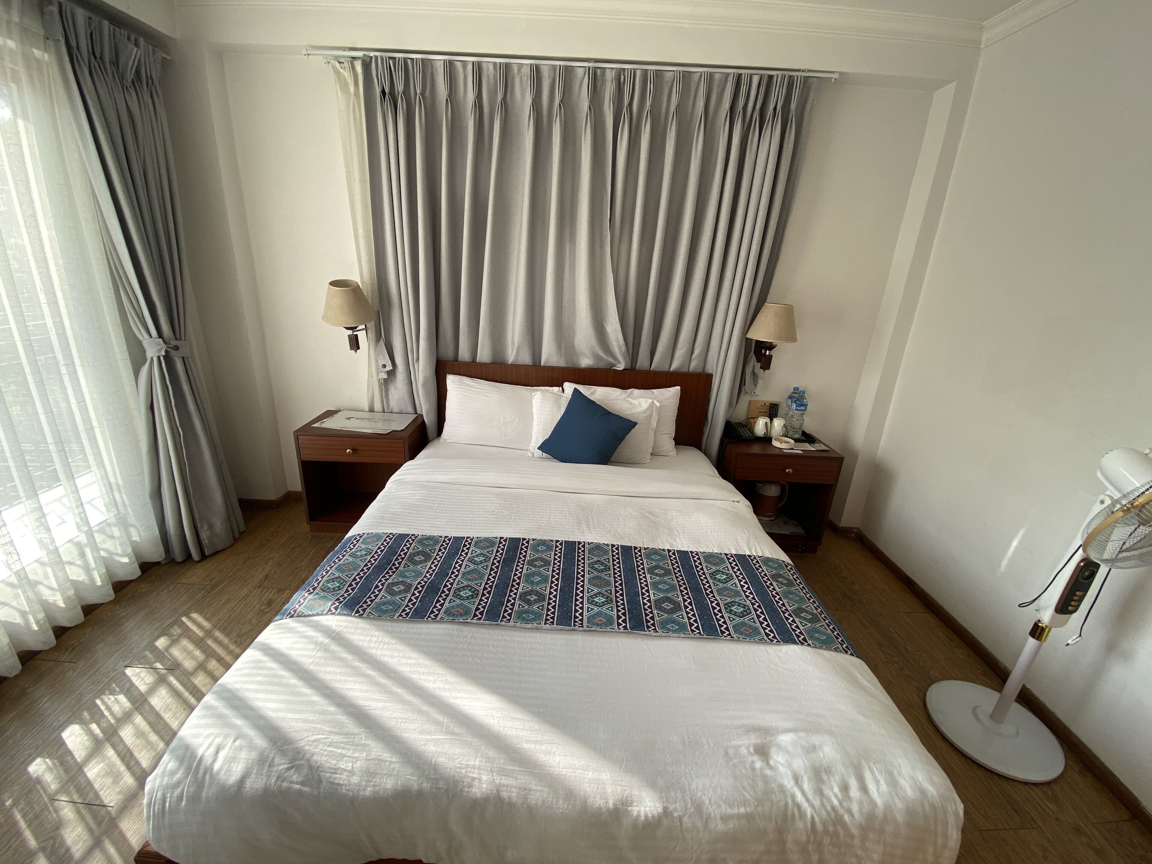 Kahden hengen comfort-huone | Työpöytä, ilmainen Wi-Fi, vuodevaatteet