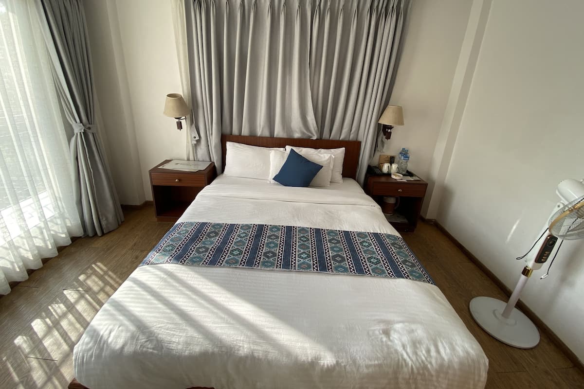 Dobbeltrom – comfort | Skrivebord, wi-fi (inkludert) og sengetøy