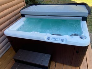 Baignoire à remous extérieure