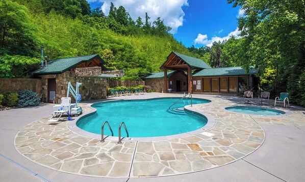 Pool - Mountain Getaway and a Theater - Huge game room + pet friendly! (Gatlinburg)