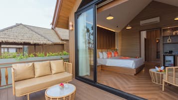 Deluxe Double Room, 1 Bedroom, Non Smoking, Garden View | Egyptian cotton sheets, premium bedding, down duvets, pillow-top beds