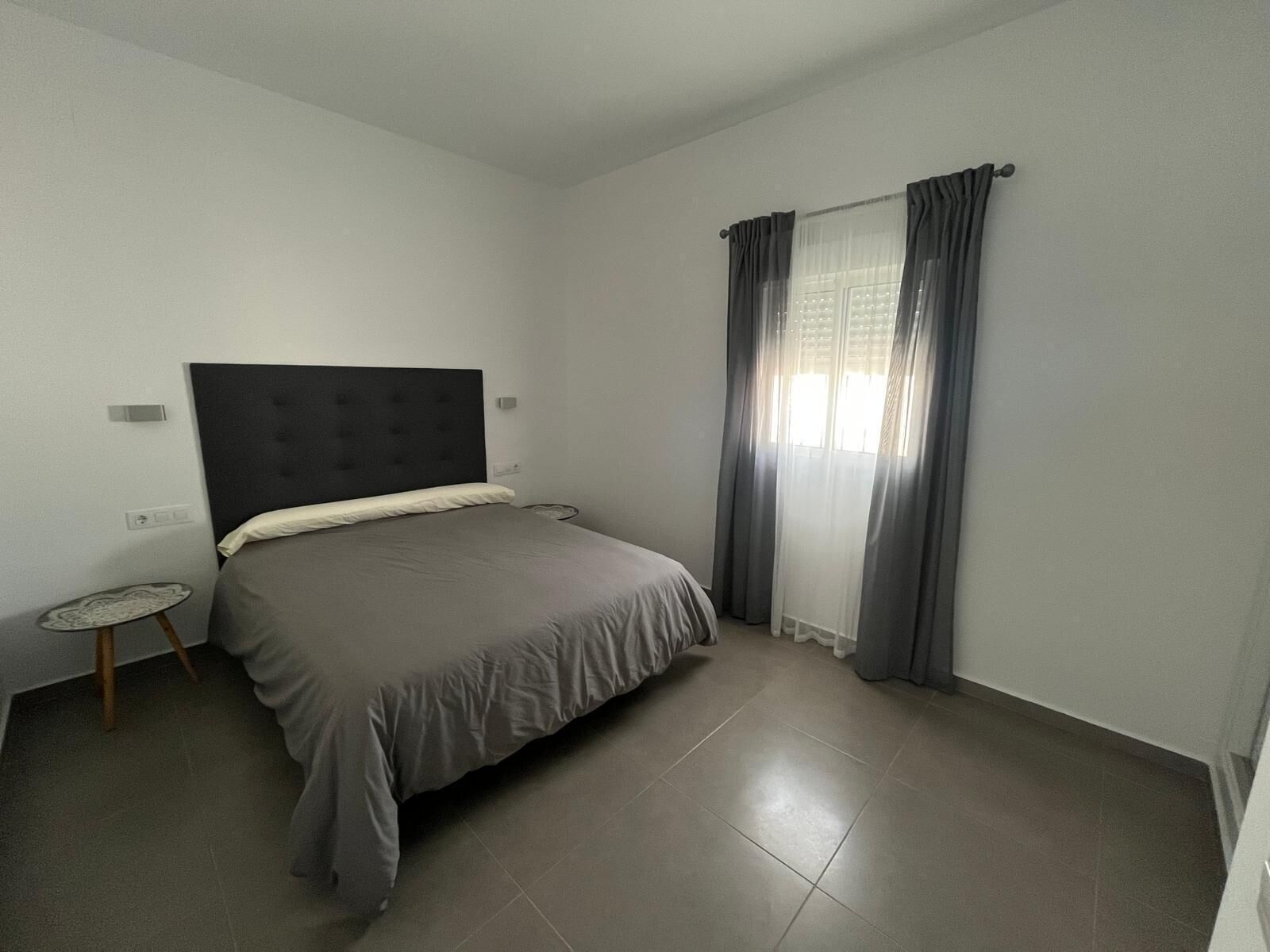 3 bedrooms, bed sheets