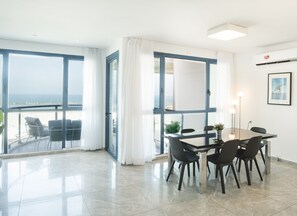 Signature Apartment | In-room dining - Geula 1 (Tel Aviv)