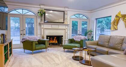 Centrally located, elegant, spacious, home, large screen tv, pool & ping pong!