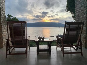 Exclusive Villa | Terrace/patio