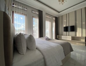 Deluxe Double Room - TOBA RETREAT MANSION AND VILLAS  (Samosir)