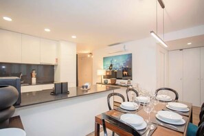 Dining - Liiiving in Gaia - Cooper Residence Apartment II (Vila Nova de Gaia)