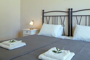 3 bedrooms, WiFi - Villa Xanthe - Kassiopi ,Ionian Islands (Kassiopi)