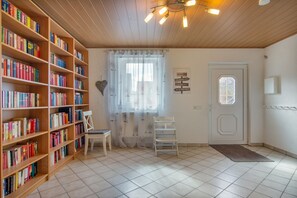 Interior - Holiday Apartment "Fewo 2 - Osterberg" with Private Terrace, Shared Garden & Wi-Fi (Liebenau)