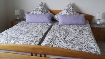 2 makuuhuonetta, ilmainen Wi-Fi, vuodevaatteet