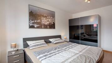 1 bedroom, iron/ironing board, free WiFi, bed sheets