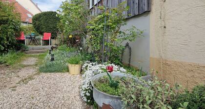 Holiday Home "Bikerhäusle" with Private Garden & Wi-Fi
