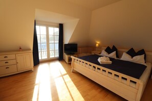 3 quartos, ferros/tábuas de passar roupa, Wi-Fi de cortesia