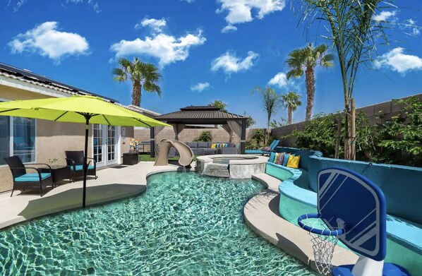 Pool - Desert Paradise - Arcade, Casino, Spa, Play Area, Water Slide, Pool Table (Indio)