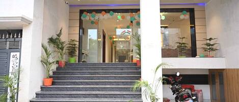 Fachada de la propiedad