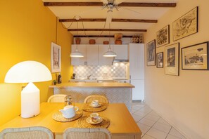 Apartamento familiar, varias habitaciones (Brentano Giardino) | Restauración