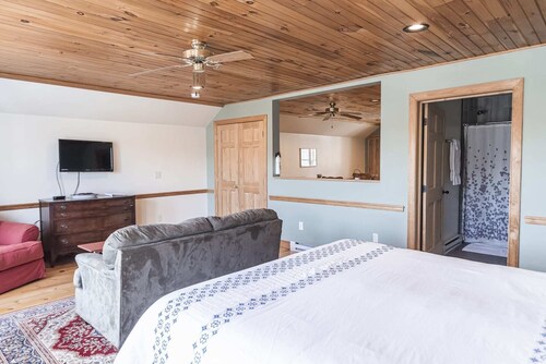 Vacation Rental: The Loft at the Barn