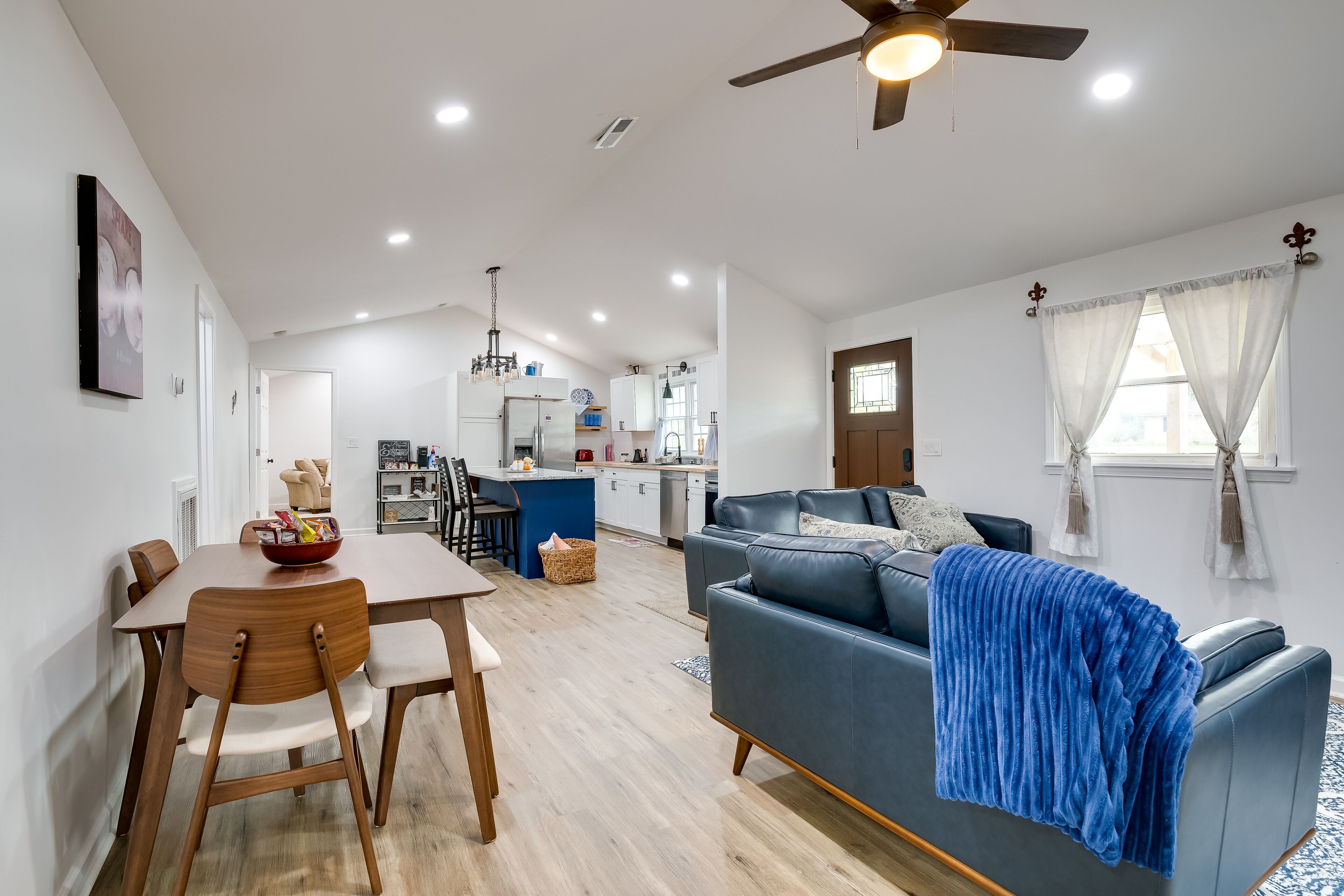 Charming Country Cottage in Goodspring!