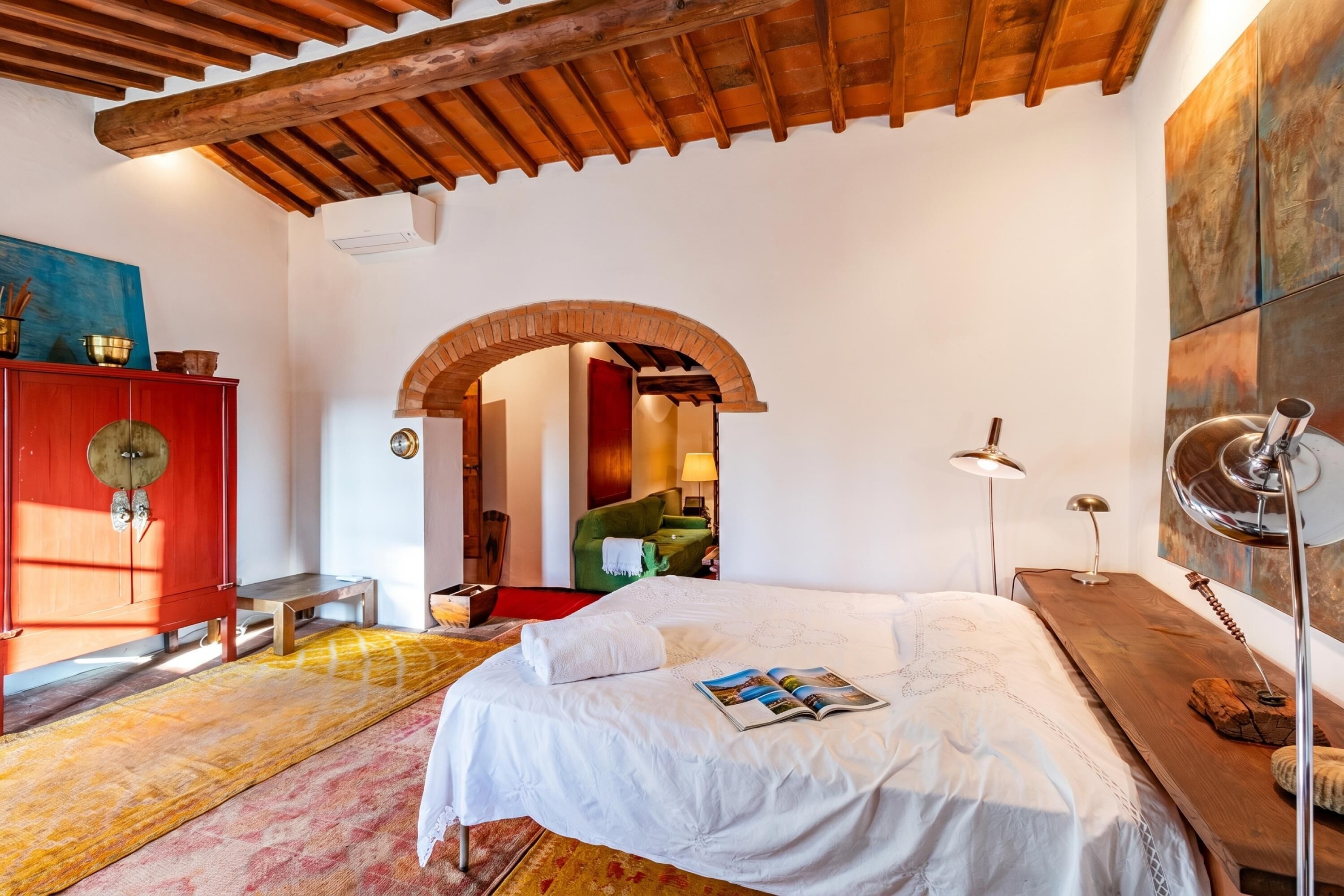 Villa familiar, varias habitaciones, 2 baños (Casale Al Sole Tra Le Vecchie Vigne 6) | 3 dormitorios, wifi gratis, ropa de cama