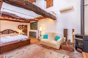 3 bedrooms, free WiFi, bed sheets - Casale Al Sole Tra Le Vecchie Vigne 6 (Radda in Chianti)