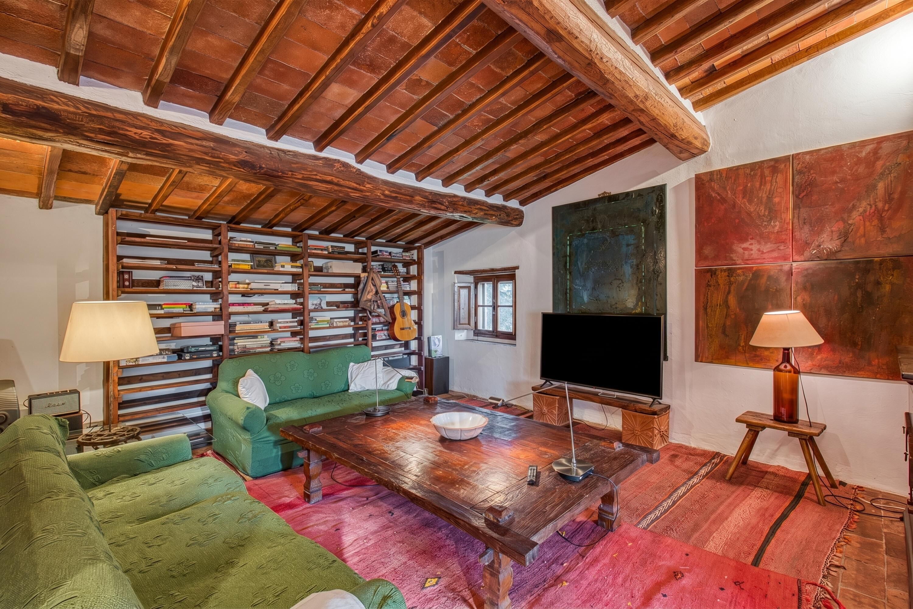 Family Villa, Multiple Bedrooms, 2 Bathrooms (Casale Al Sole Tra Le Vecchie Vigne 6) | Living area | DVD player, stereo