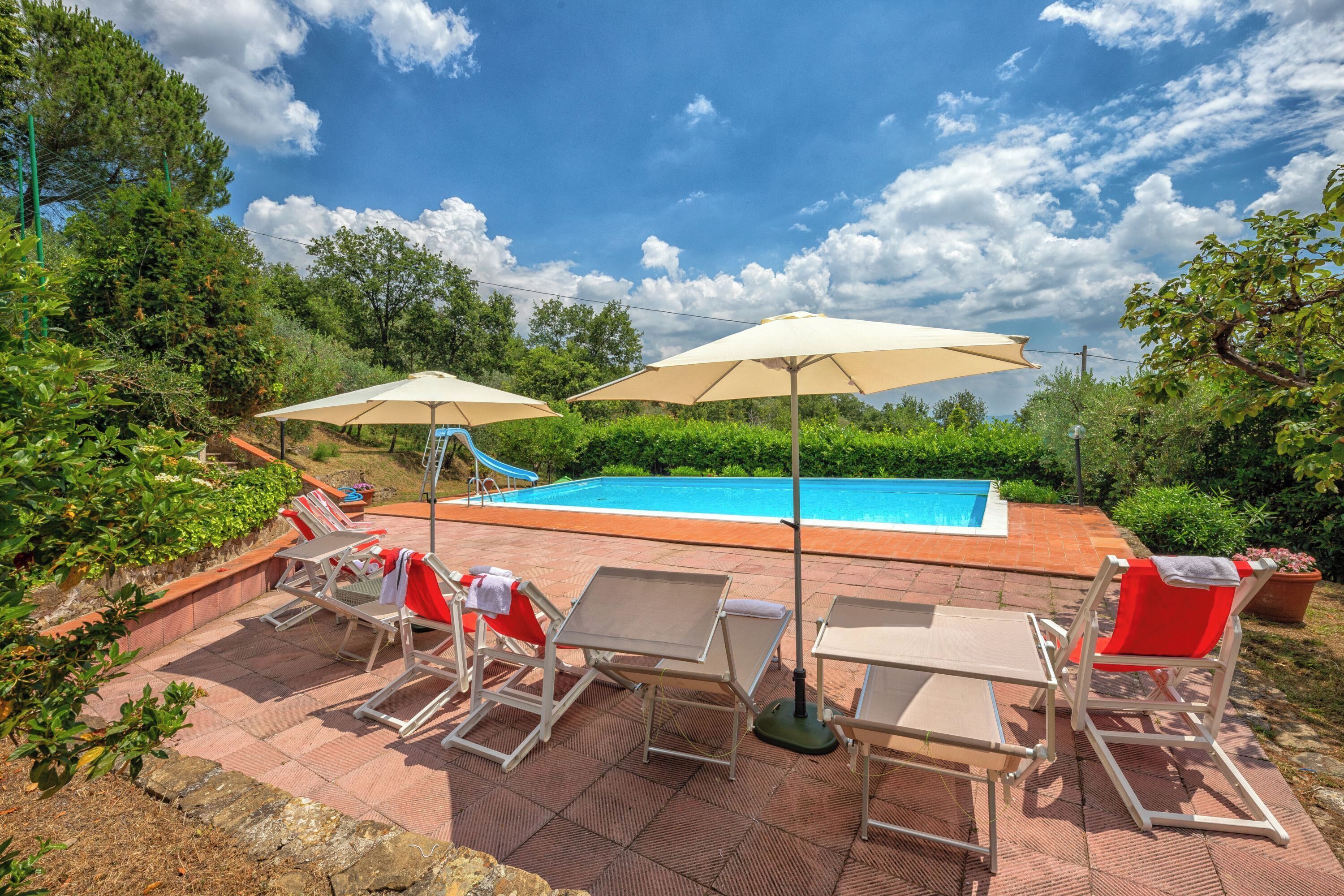 Piscine extérieure (ouverte en saison)