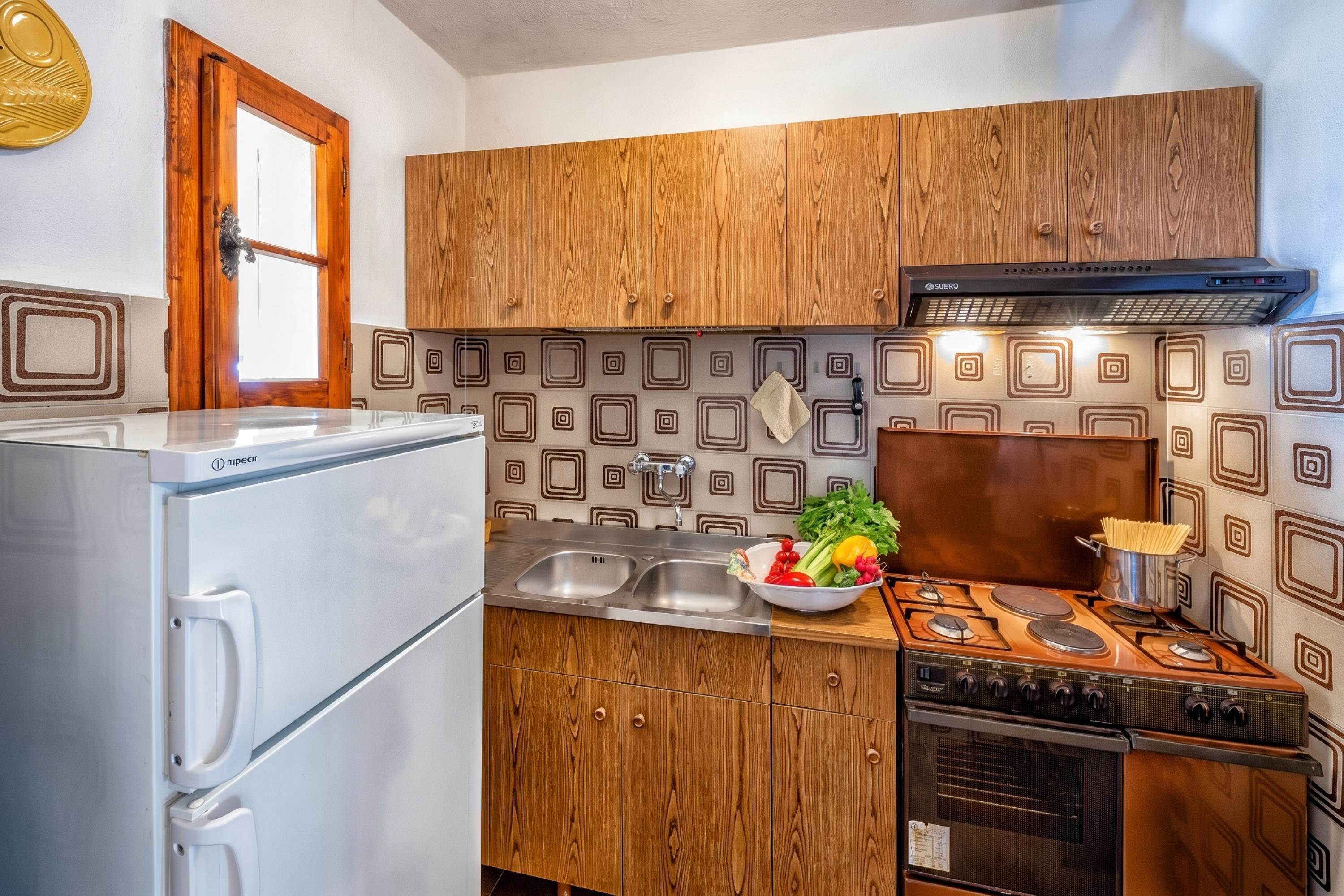 Vila Standar, beberapa kamar (Tuscany Villas With Private) | Dapur pribadi | Lemari es, microwave, oven, dan kompor