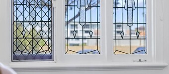 Elegant Art Deco Semi Detached 2-Bed Home by Parks