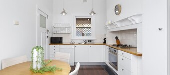 Elegant Art Deco Semi Detached 2-Bed Home by Parks